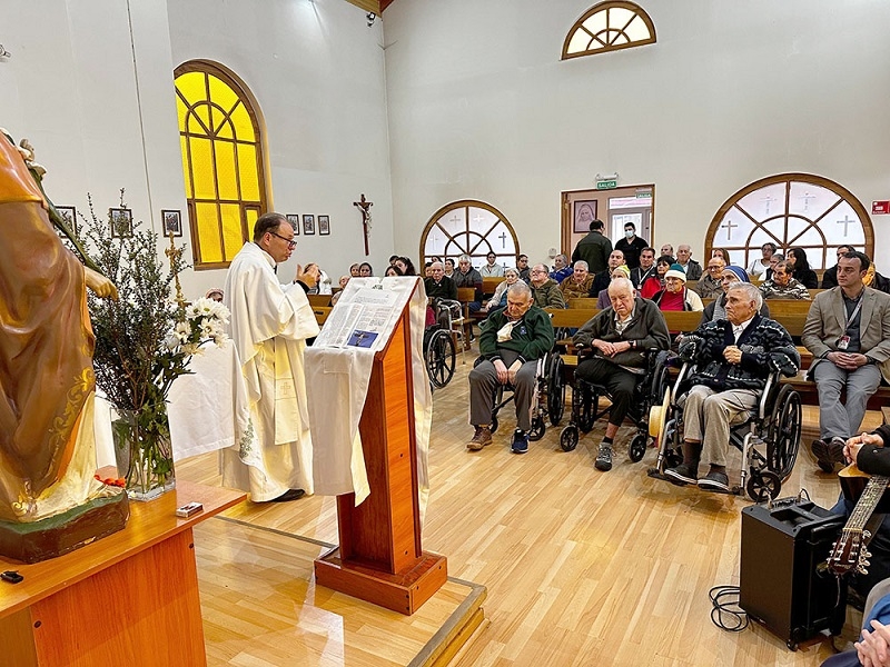 Hogar Sagrado Corazón de Linares: compromiso y amor con los adultos mayores