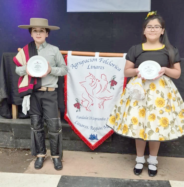 Reconocen a niños exponentes de la Cueca