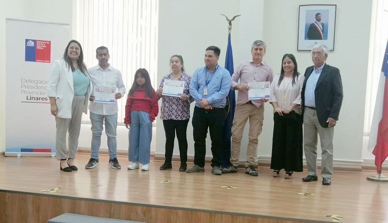 Entregaron Fondo Presidente de la República a 32 organizaciones de la provincia de Linares