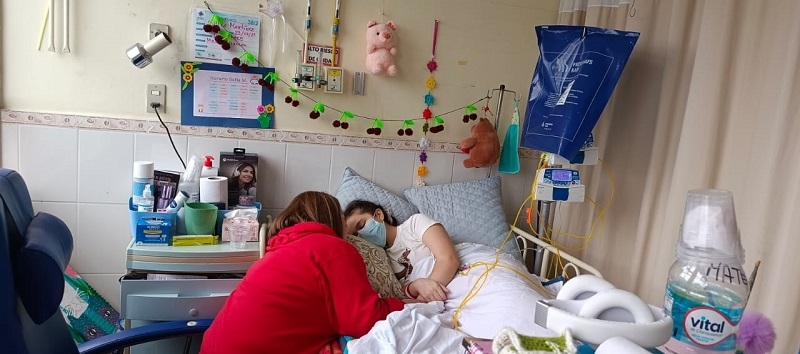 Adolescente linarense sigue luchando por su vida y ruega por ayuda