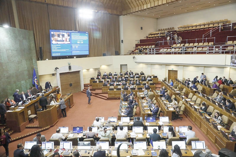 Cámara de Diputadas y Diputados despachó proyecto que prohíbe consumo de drogas a autoridades