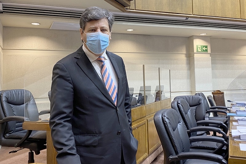 Senador Castro advierte la difícil tramitación del cuarto retiro: “no tiene ninguna posibilidad de pasar”