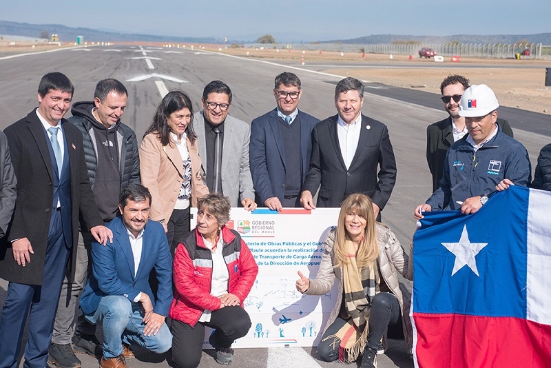 Gobierno Regional impulsa convenio para implementar Terminal Aéreo de Carga en el Maule