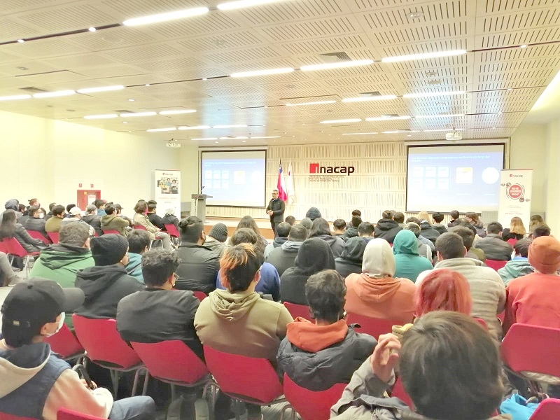 Experto internacional de Cisco Networking Academy presentó en INACAP Sede Talca nueva plataforma de aprendizaje online Skills for All