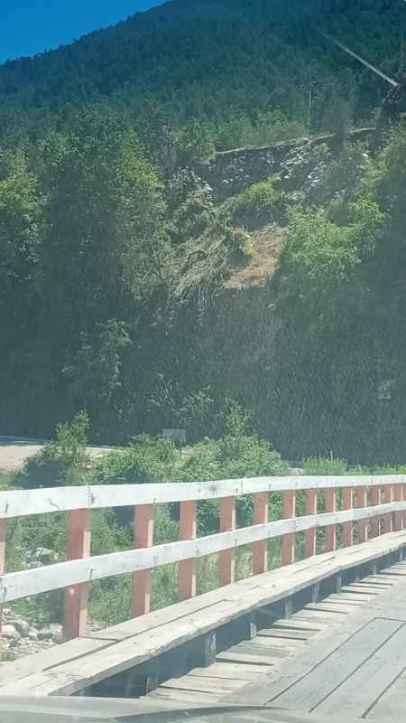 Delegación Provincial analiza situación en camino a Embalse Ancoa tras nuevo deslizamiento parcial de tierra