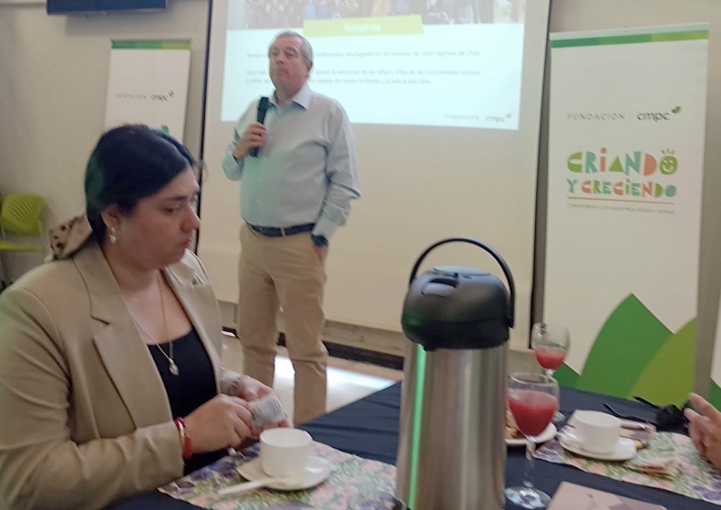 Fundación CMPC celebra cierre de programas educativos 2024 junto a municipios beneficiarios 