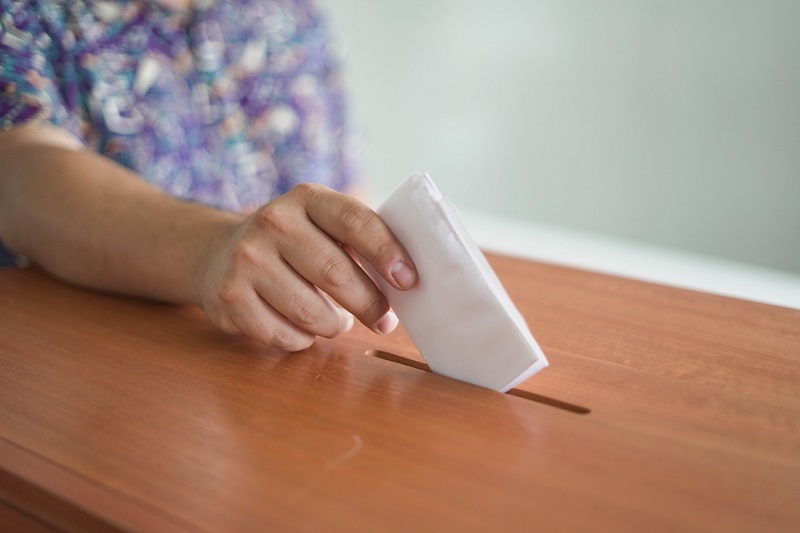 Votos nulos y blancos:  ¿Cómo se cuentan las papeletas?   