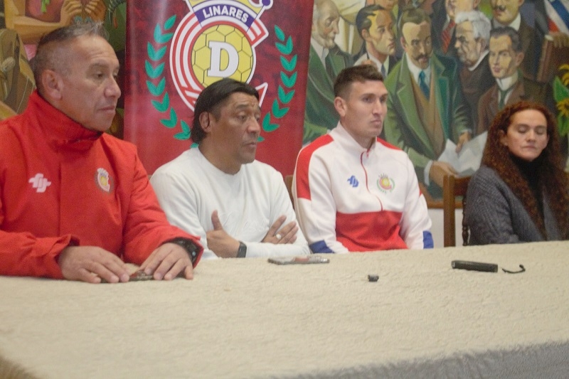 Este lunes: Albirrojos quieren seguir sorprendiendo en Copa Chile enfrentando a Ñublense por semifinales del grupo sur 