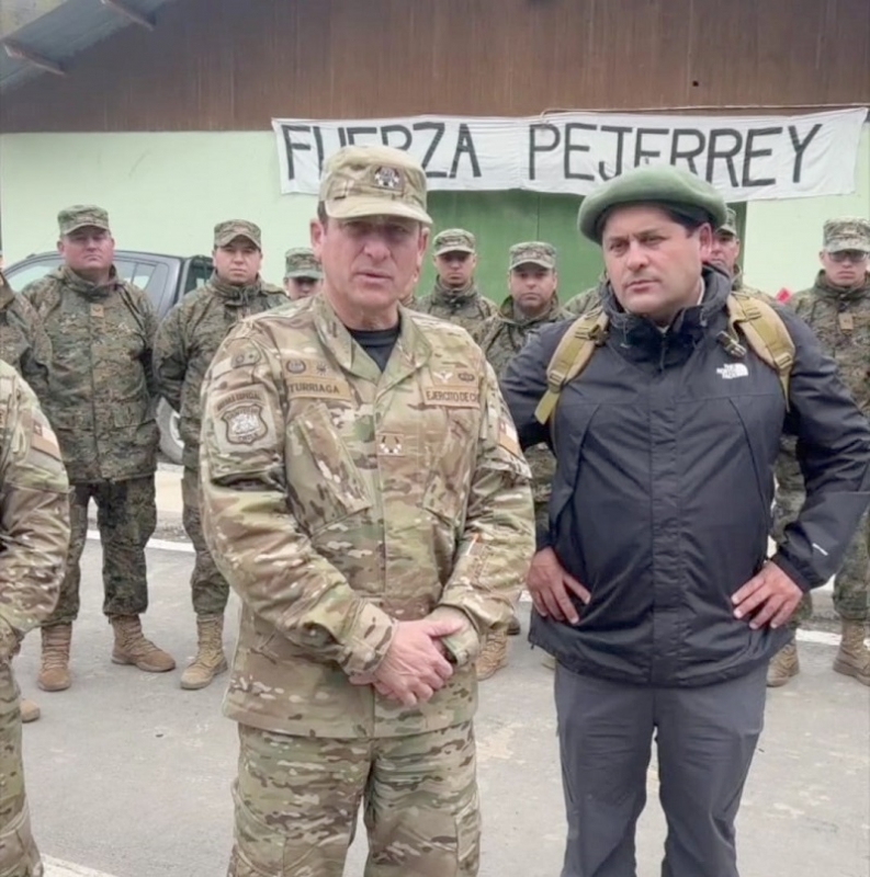Comandante en Jefe del Ejército visitó el sector de Pejerrey
