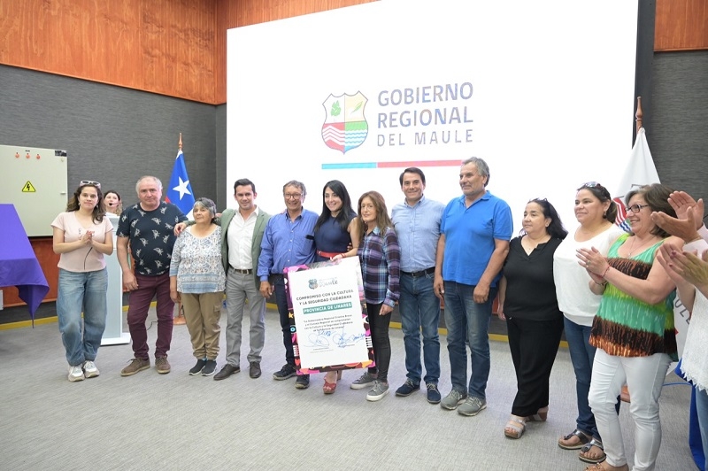 135 organizaciones de la provincia de Linares fueron beneficiadas con el 7% de seguridad y cultura