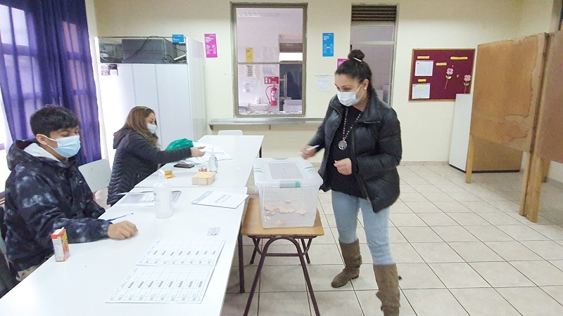 Sufragio Obligatorio: comisión del senado aprueba en votación dividida la idea de legislar