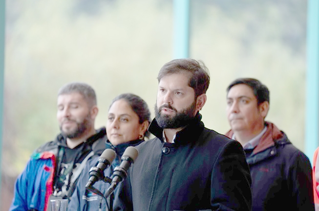 Encuesta CADEM: 34% aprueba y 61% desaprueba la gestión del Presidente Gabriel Boric