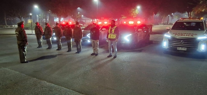 Retiro: Carabineros desplegó Ronda Nocturna con patrullas mixtas