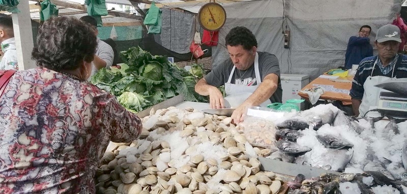 Positivas ventas en Feria del Pescado en Linares