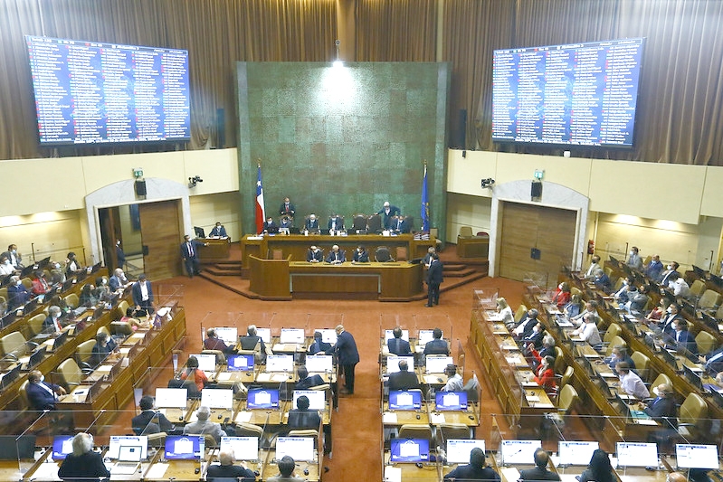 Despachan proyecto de reajuste de 6,1% para los trabajadores del sector público