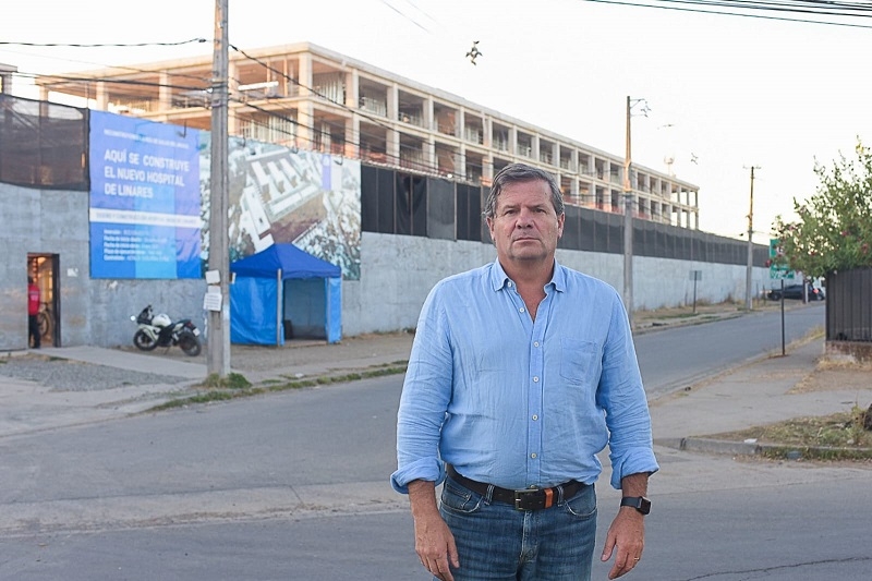 Diputado Benavente celebra interés internacional por continuar la construcción del Hospital de Linares