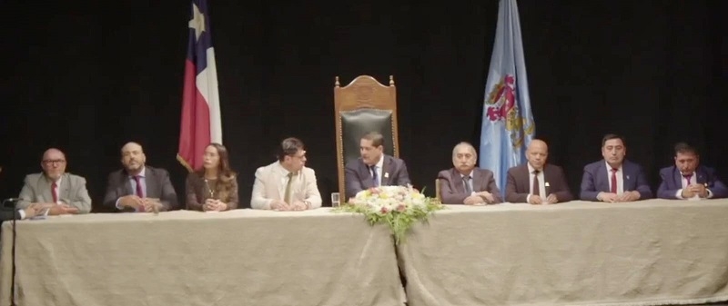 En Linares asumió el Alcalde y nuevo Concejo Municipal
