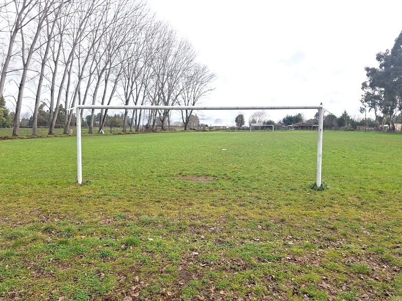 Parral tendrá por primera vez canchas de futbol empastadas en sectores rurales
