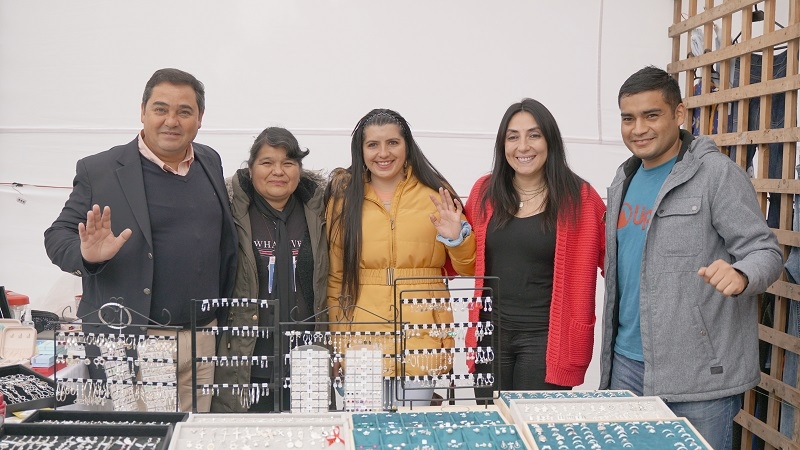 Gobernadora Cristina Bravo inauguró Expo Mamá en Villa Alegre para reactivar el emprendimiento  