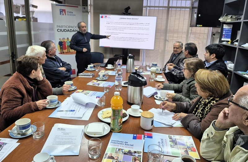 Intensa jornada de trabajo desarrolló el COSOC del IPS Maule