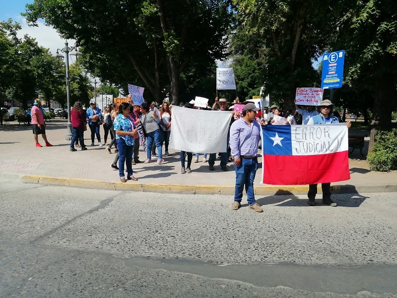 Familias de El Melado protestaron por desalojo