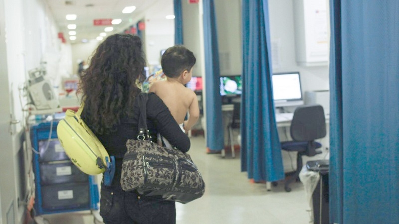  Minsal no descarta adelantar vacaciones de invierno por alta circulación de virus respiratorios