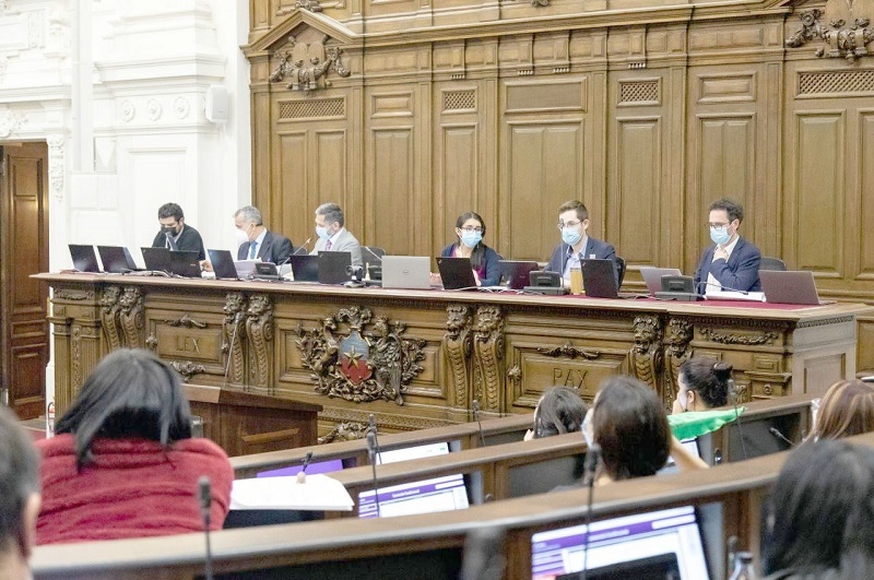  Constitucionalista detalla el trabajo que efectúa la comisión de armonización