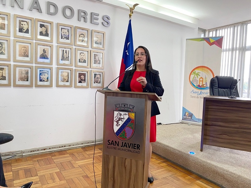 Delegada Presidencial, Aly Valderrama, encabezó el traspaso de recursos por el Royalty Minero en la Provincia