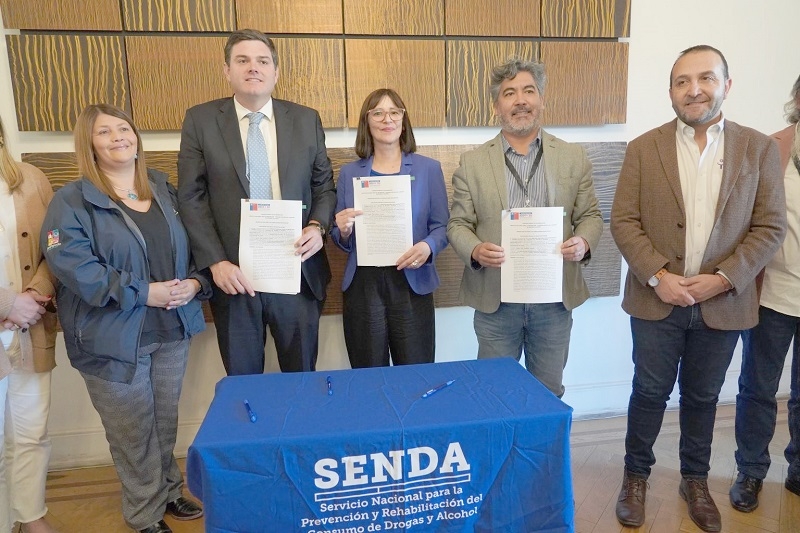 ACHM firma convenio con SENDA y FENTRAMUCH para fortalecer la prevención del consumo de drogas y alcohol