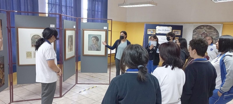 Bocetos originales del artista Giulio di Girólamo se exhiben en el liceo TP Diego Portales de Linares