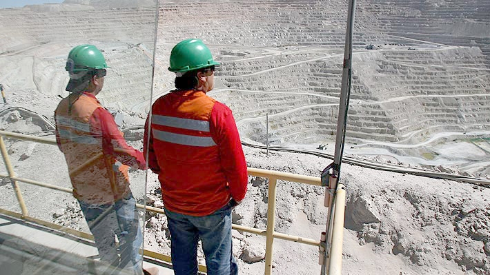 Sindicato de minera Escondida llama a rechazar millonaria última oferta de la empresa