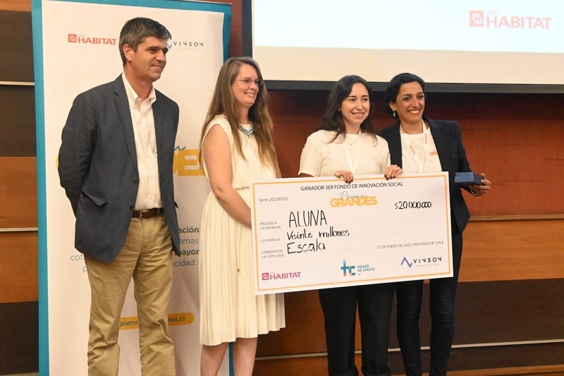 Ideas desarrolladas por emprendedores nacionales:    Premian iniciativas que mejoran la calidad de vida de las personas mayores en Chile 