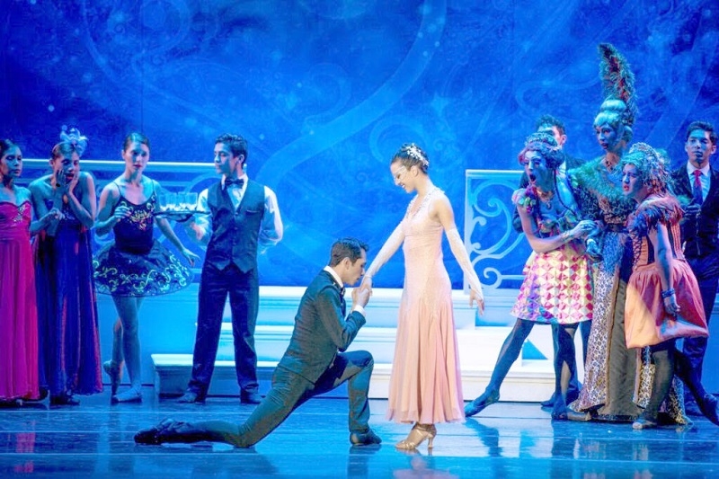 Vacaciones de Invierno: Ballet La Cenicienta llega al Teatro Regional de Maule