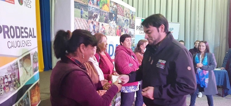 INDAP entregó incentivos para un buen inicio de año agrícola a 1.737  usuarios de la provincia de Cauquenes