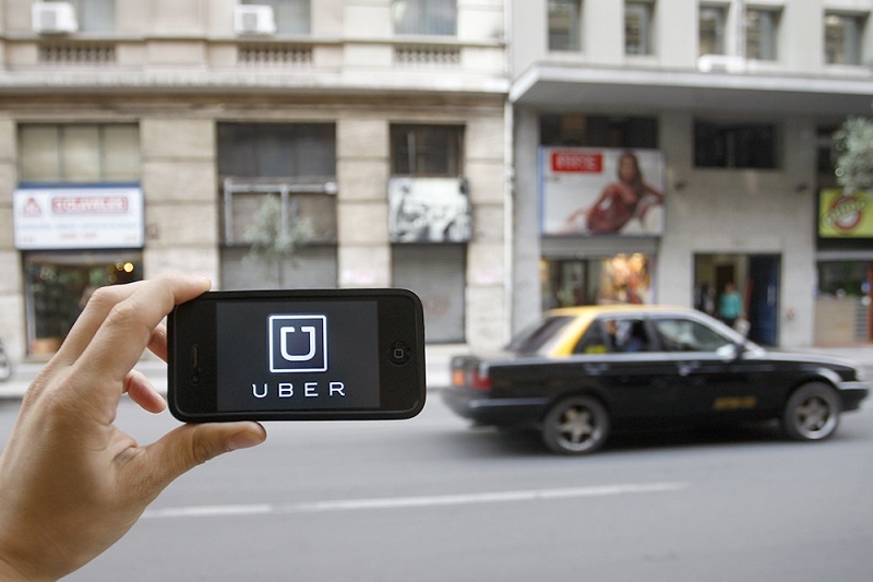 Apps de transporte: Estiman que Chile quedaría con 90 mil conductores menos si se aplica la "Ley Uber"