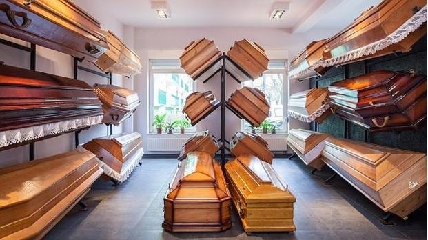 Funerarias denuncian que con la PGU se pagarán $200 mil menos en cuotas mortuorias