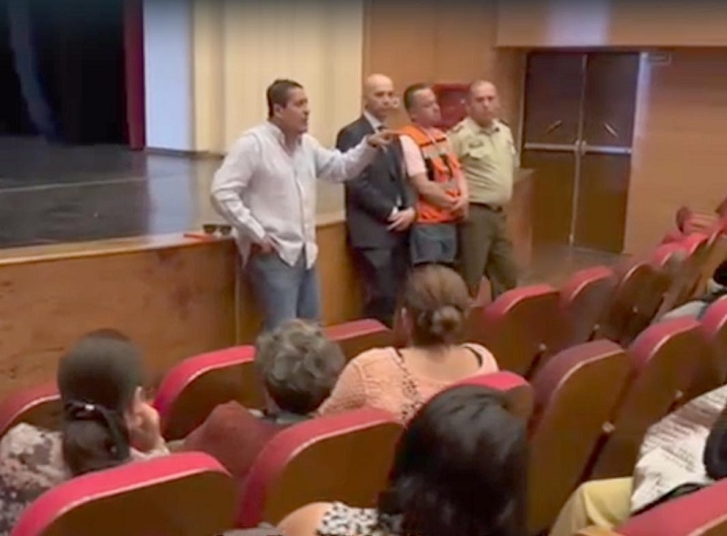Alcalde Mario Meza se reunió con comerciantes del sector céntrico para abordar temática de seguridad