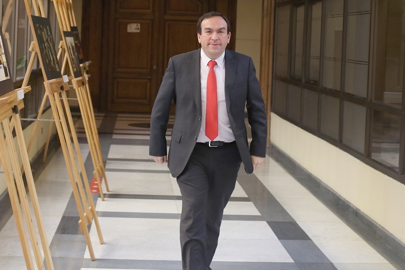 Diputado Donoso (UDI) exige al gobierno entregarle mayor apoyo institucional a Carabineros