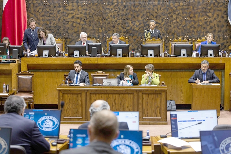 Senado: aprueban en general bono especial para funcionarios de la PDI