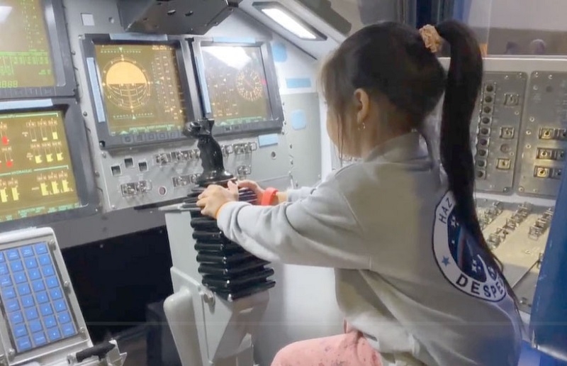 Últimos días para postular a que niñas y niños ganen un viaje a la NASA