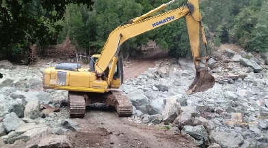 Se realizan mantenciones en Embalse Bullileo