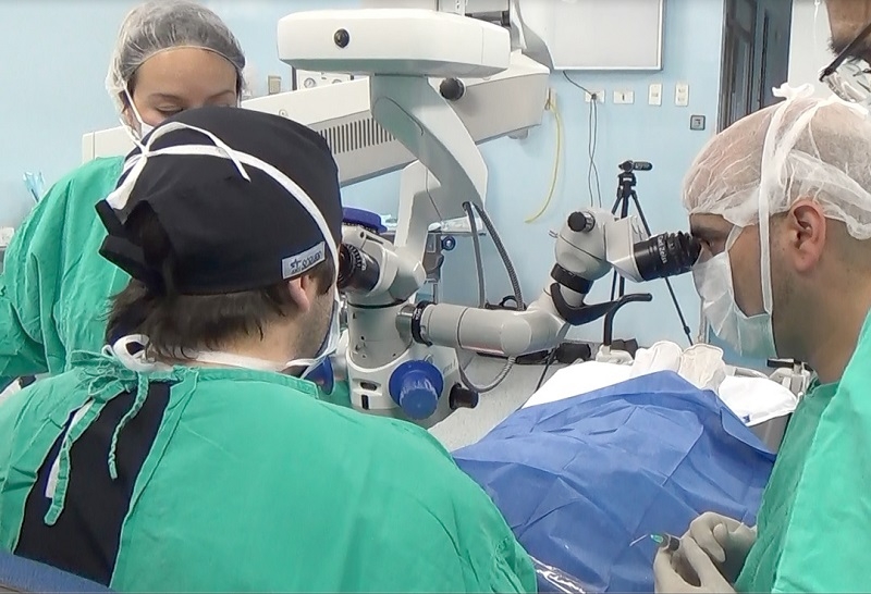 Pacientes de Oftalmología son beneficiados con operativo Médico en Alianza Clínica Alemana, Desafío Levantemos Chile y Hospital de Linares 