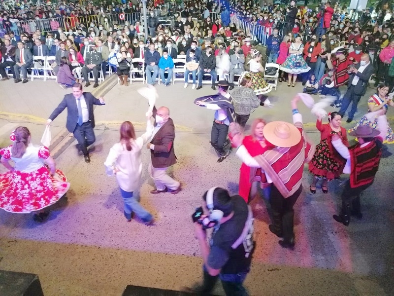 Espectacular Fiesta de la Chilenidad en Linares