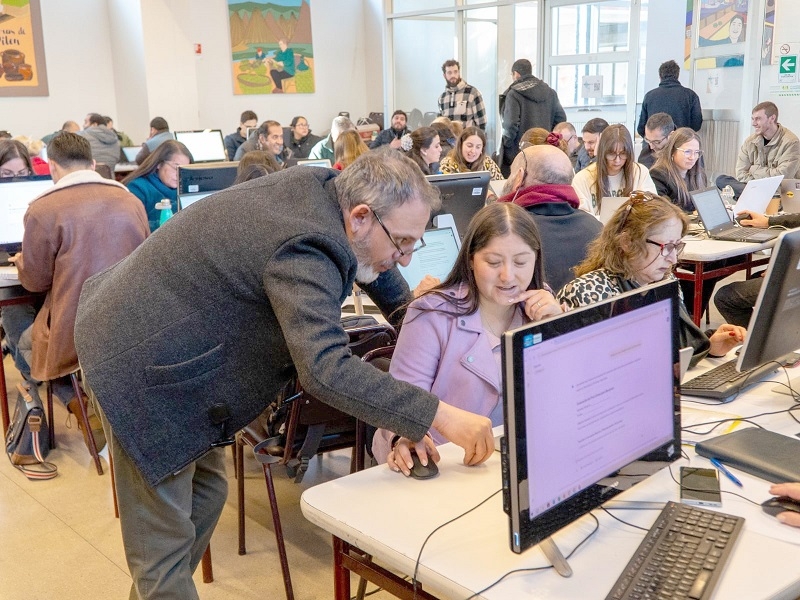 SLEP Maule Costa fortalece competencias digitales de sus docentes 