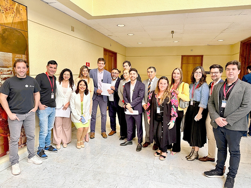 Bancada por la Innovación y Economía Digital lanza hoja de ruta para modernizar el ecosistema startup en Chile