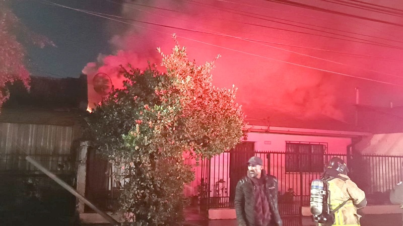 Incendio afectó a vivienda en sector norponiente de Linares