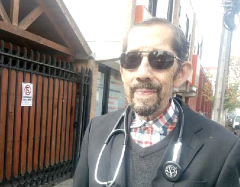 Emotivo adiós al doctor Iván Valdés 