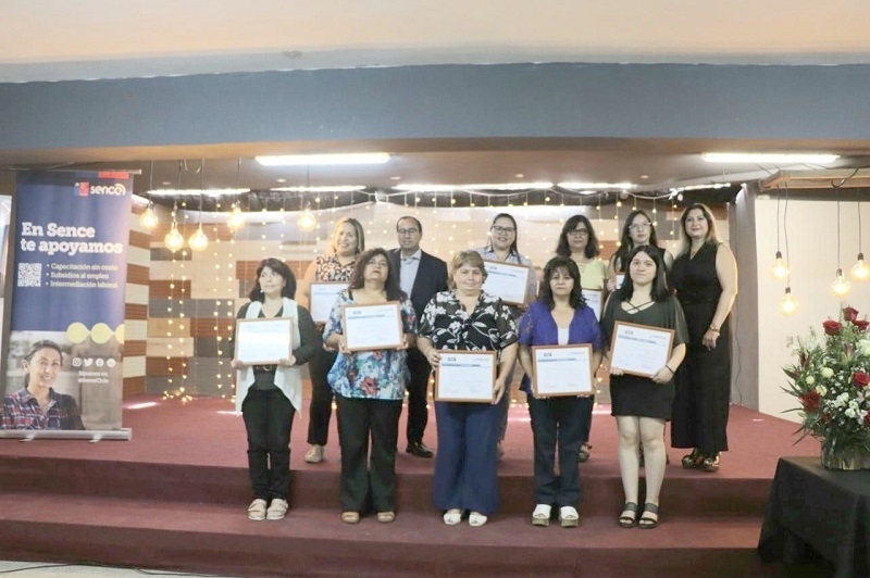 SENCE certificó a futuros emprendedores en el área de repostería  