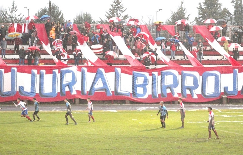 Expectación por la venta de entradas para el duelo entre Deportes Linares y Municipal Santiago 