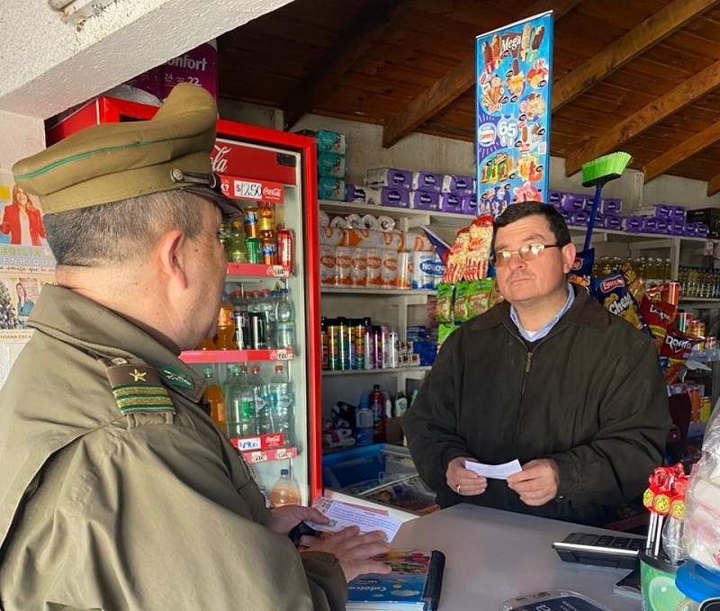 Chanco: Carabineros busca prevenir estafas con billetes falsos